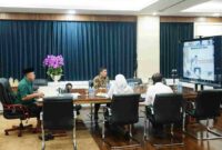Menteri ATR/BPN tengah mengadakan rapat.