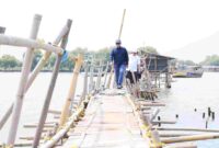 Menteri ATR/BPN meninjau lokasi pagar laut.