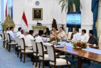 Menteri ATR/BPN, Nusron Wahid menghadiri rapat terbatas di Istana Negara.