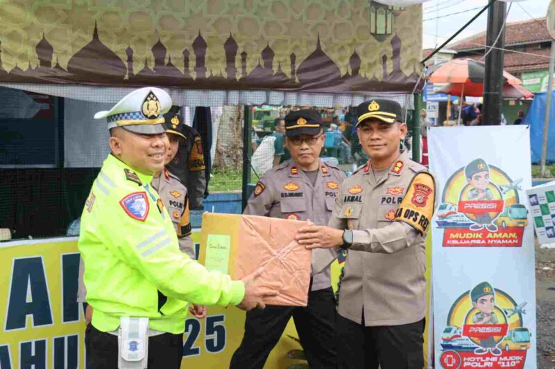 Kapolres Ciamis cek Pos Pengamanan Operasi Ketupat.