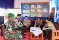 Kapolres Ciamis tengah mengecek Pos Pam Lebaran.