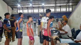 Seleksi atlet bola voli di GGT Ciamis.