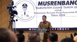 Bupati Ciamis, Herdiat Sunarya.
