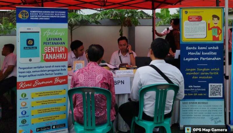 Program layanan pertanahan di Kecamatan Cijeungjing.