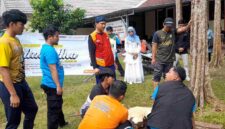 Miranti Mayangsari menyalurkan 2 ekor kambing di Kota Banjar.