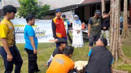 Miranti Mayangsari menyalurkan 2 ekor kambing di Kota Banjar.
