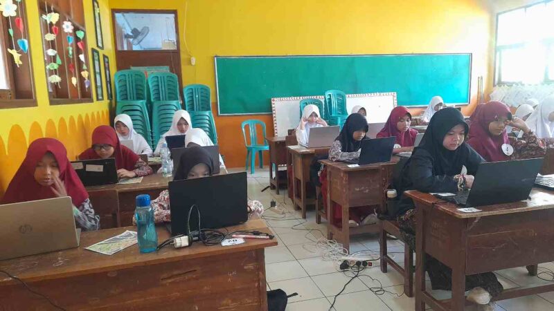 Festival Tunas Bahasa Ibu (FTBI) Tingkat Kabupaten di SD Negeri 1 Cijeungjing, Kamis (21/8/2025).