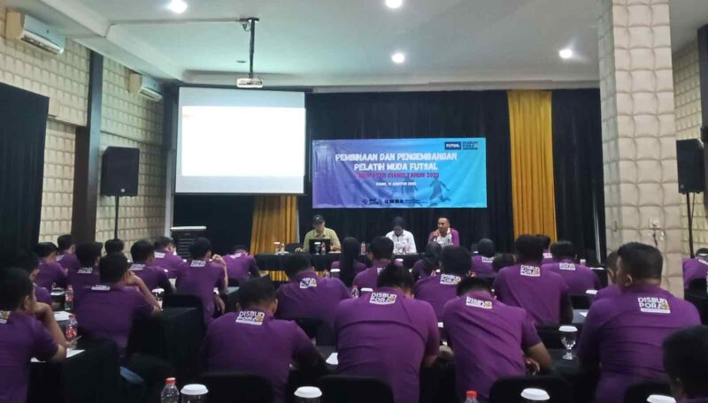 Pembinaan dan Pengembangan Pelatih Muda Futsal Kabupaten Ciamis 2025.