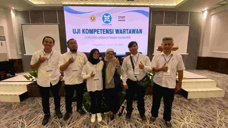 Wartawan Asajabar.com, Tony Zanuary, S.I.P., dinyatakan kompeten dalam UKW jenjang Madya.
