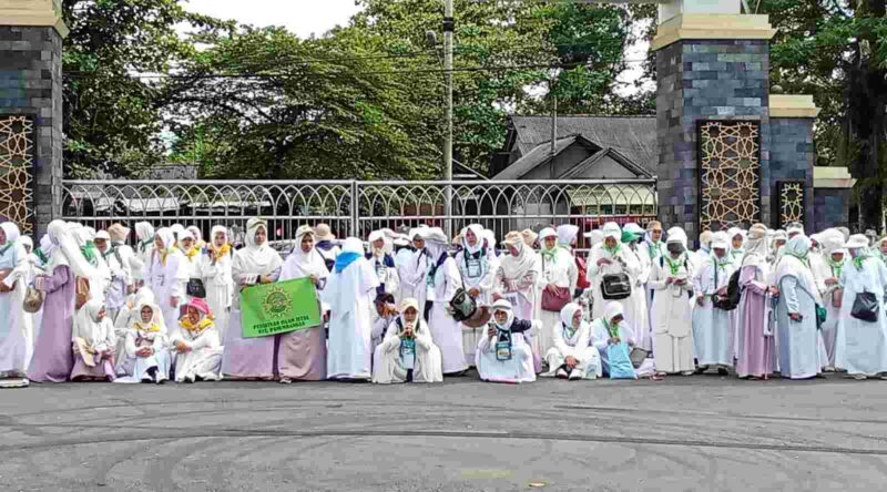 Simulasi manasik haji dan umroh.
