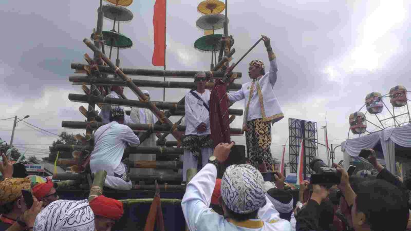 Tradisi nyangku.